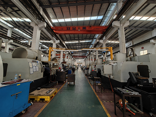 物流仓储中的悬臂吊解决方案