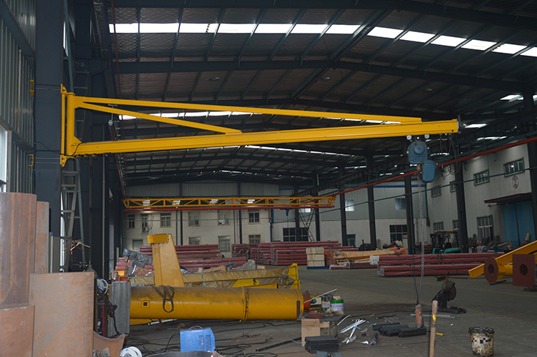 壁挂式悬臂吊在流水线车间的作用