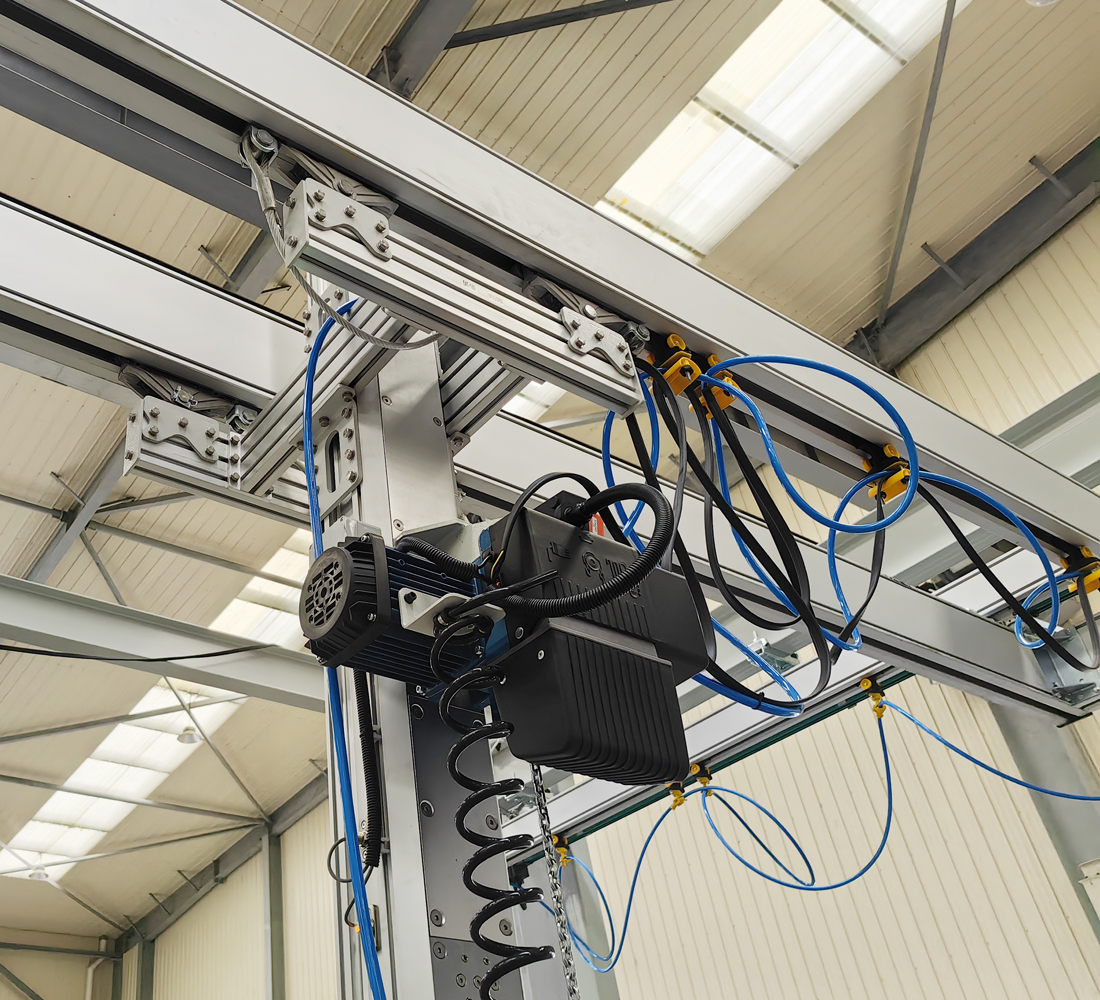 攻克洁净难题：让KBK起重机在无尘与食品车间“隐形”运行的选型与维保指南